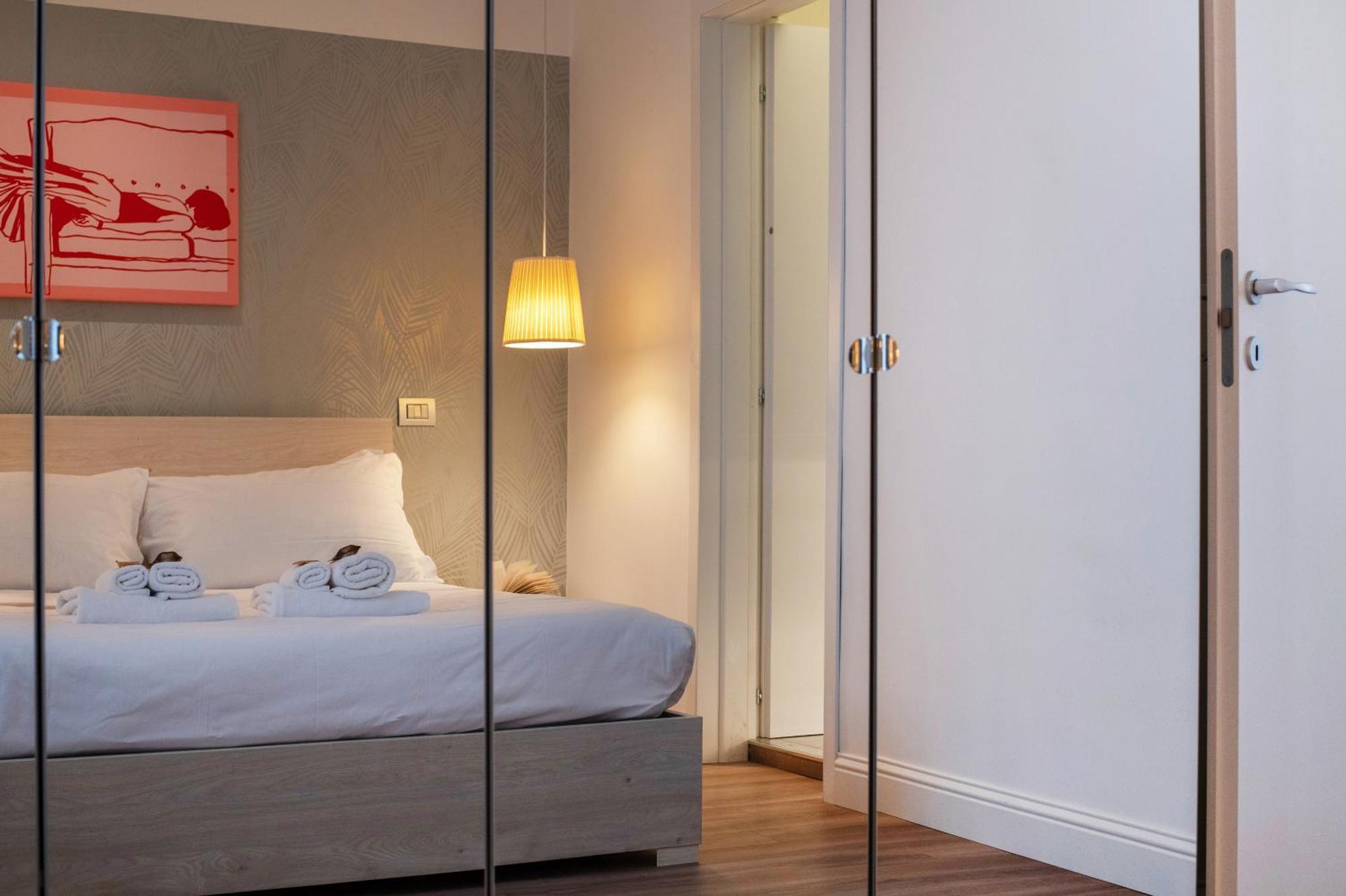 Colosseum View Accomodation Rome Extérieur photo
